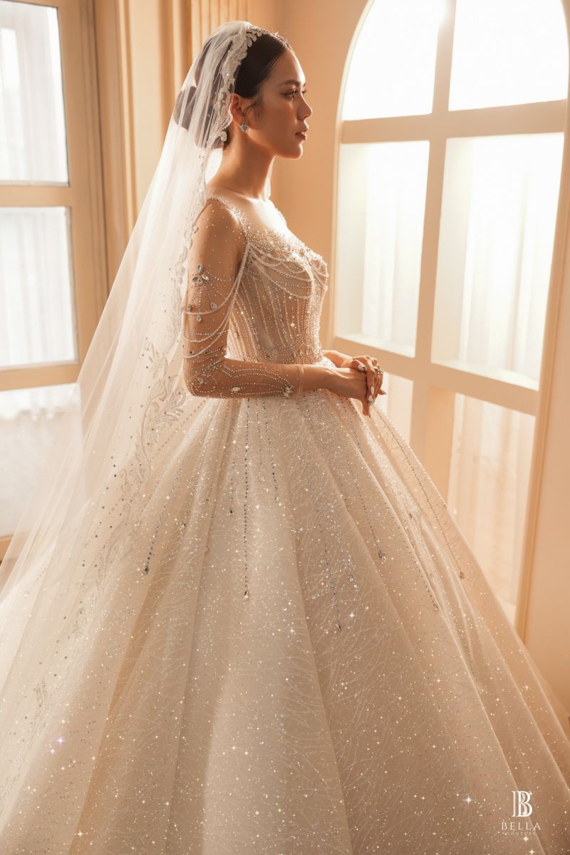 Váy cưới thiết kế Bella Luxury